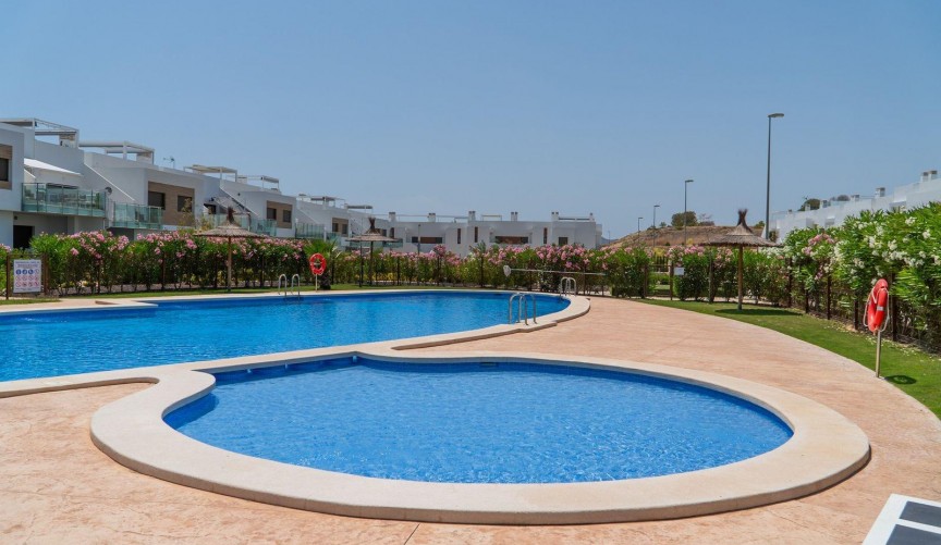 Obra nueva - Bungalow -
Orihuela - Vistabella Golf