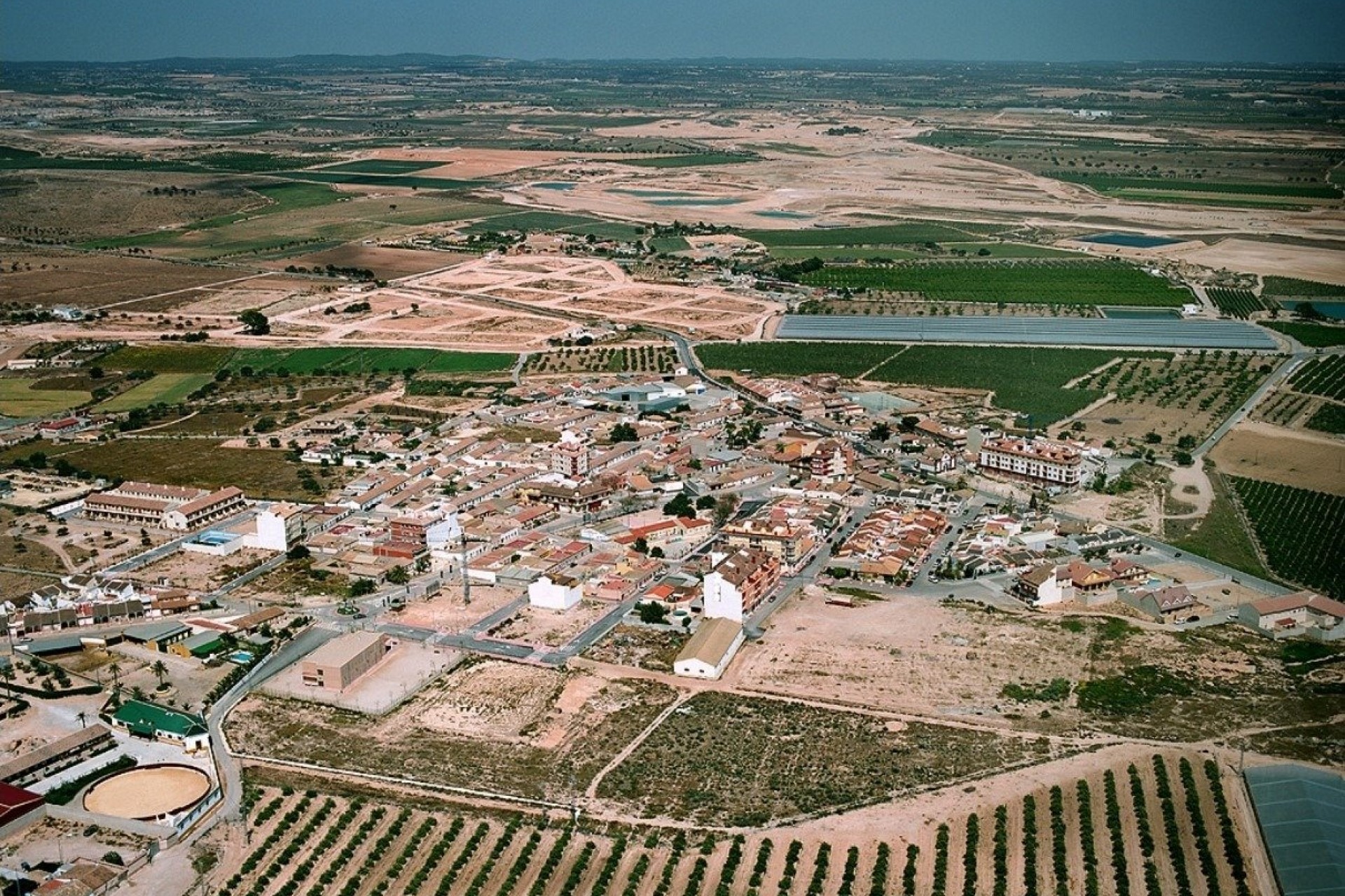 Obra nueva - Town House -
Avileses
