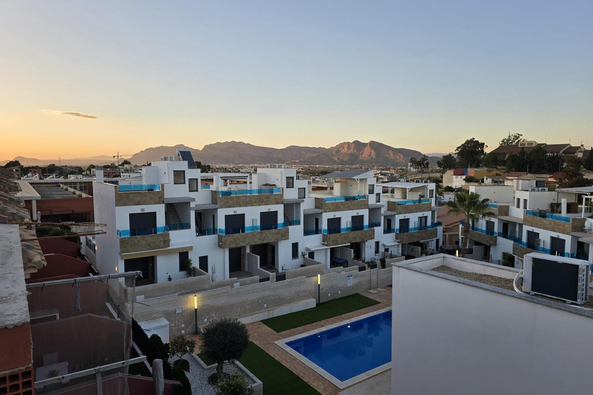 Obra nueva - Town House -
Bigastro - pueblo