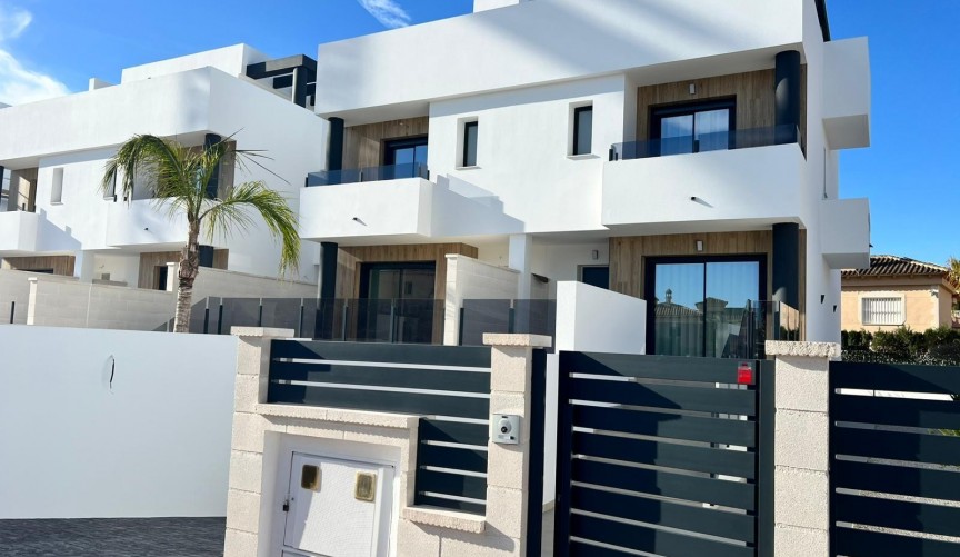 Obra nueva - Villa -
Benferri - Benfis Park