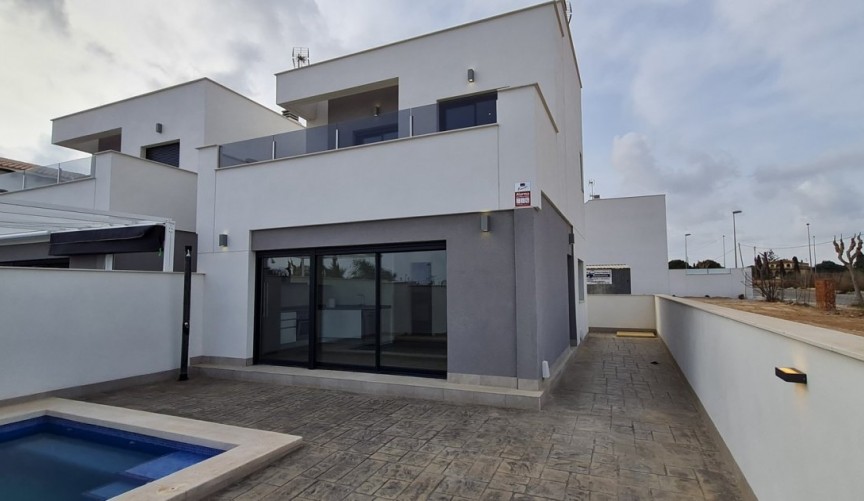 Obra nueva - Villa -
Orihuela Costa - El Barranco