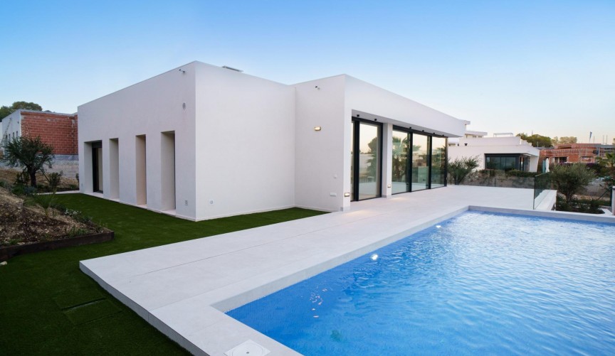 Obra nueva - Villa -
Orihuela - Las Colinas Golf