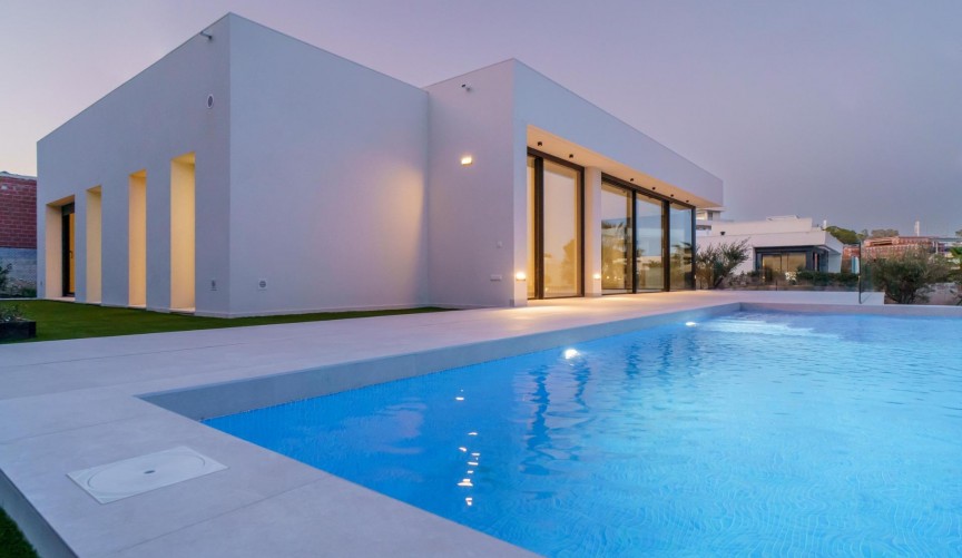 Obra nueva - Villa -
Orihuela - Las Colinas Golf