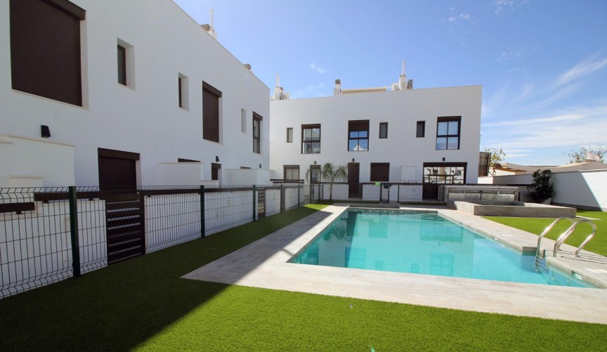 Obra nueva - Villa -
Pilar de la Horadada - parque Andromeda