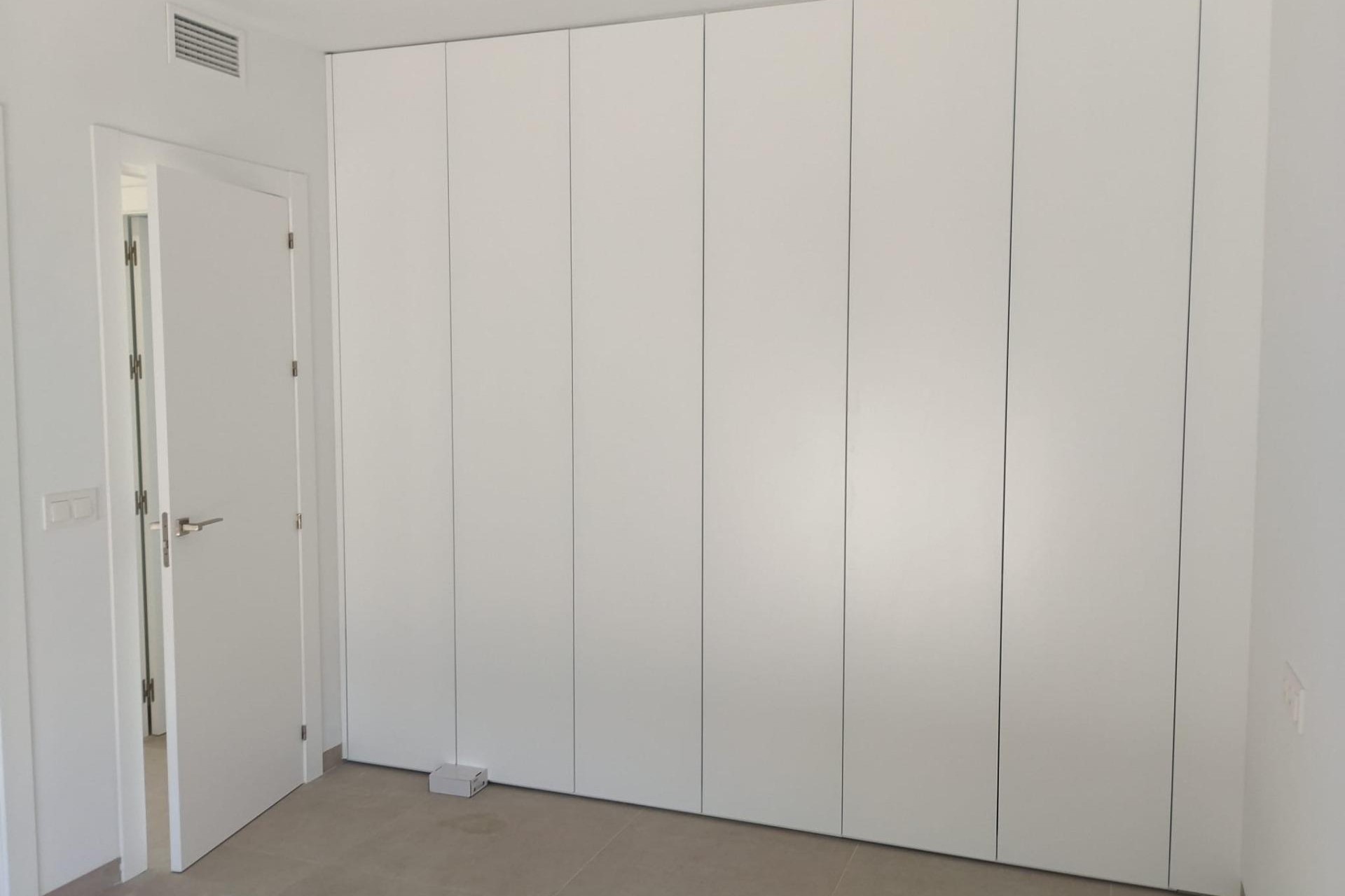 Obra nueva - Villa -
Pilar de la Horadada - Roda Golf