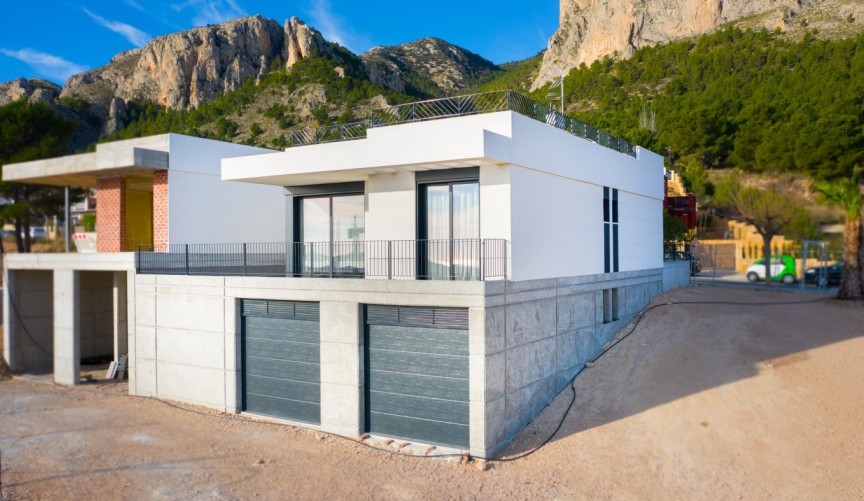 Obra nueva - Villa -
Polop - Urbanizaciones