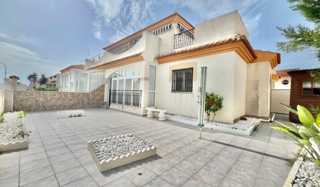 Quad House - Återförsäljning - Orihuela Costa - Playa Flamenca
