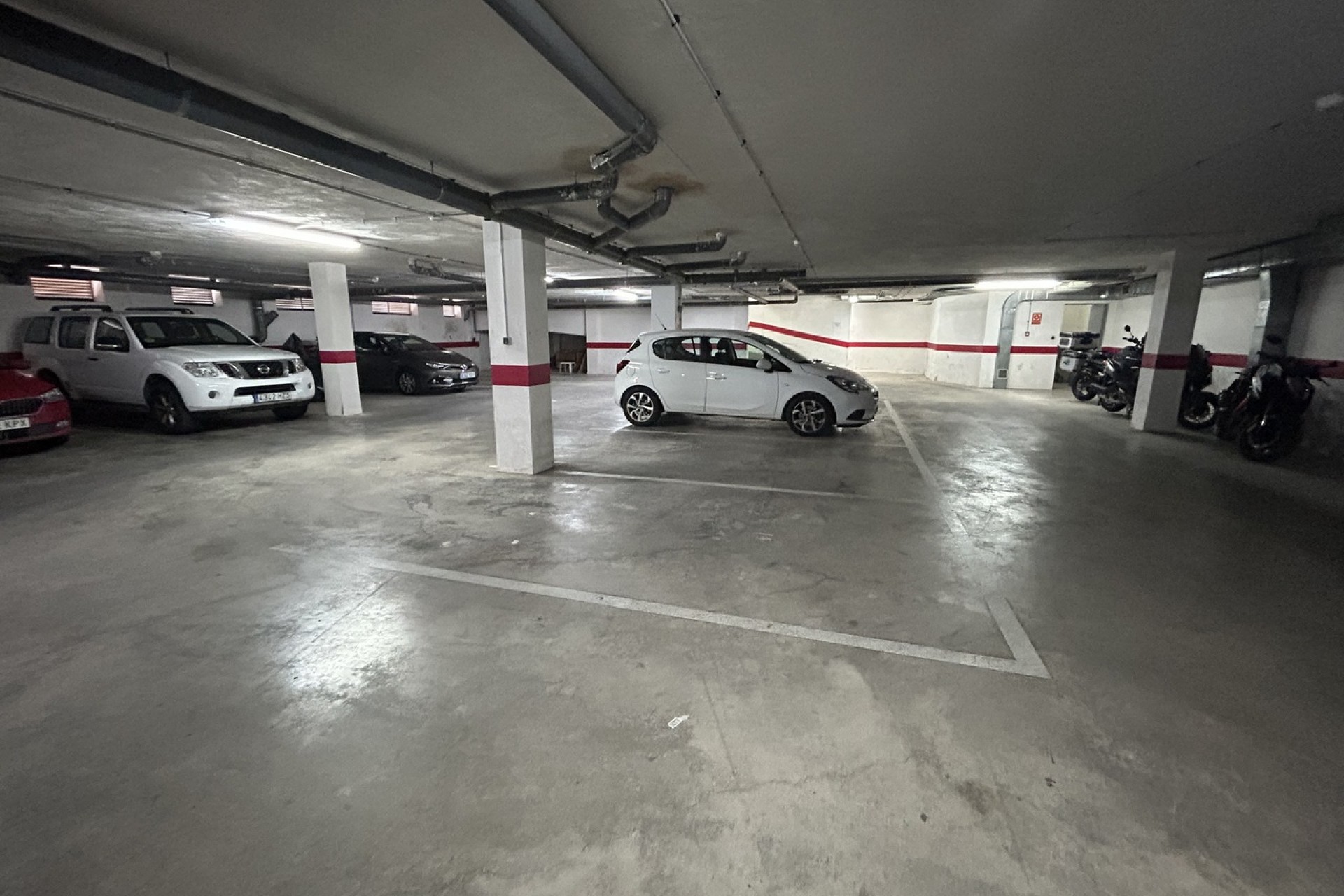 Resale - Apartment -
2778 - Inland