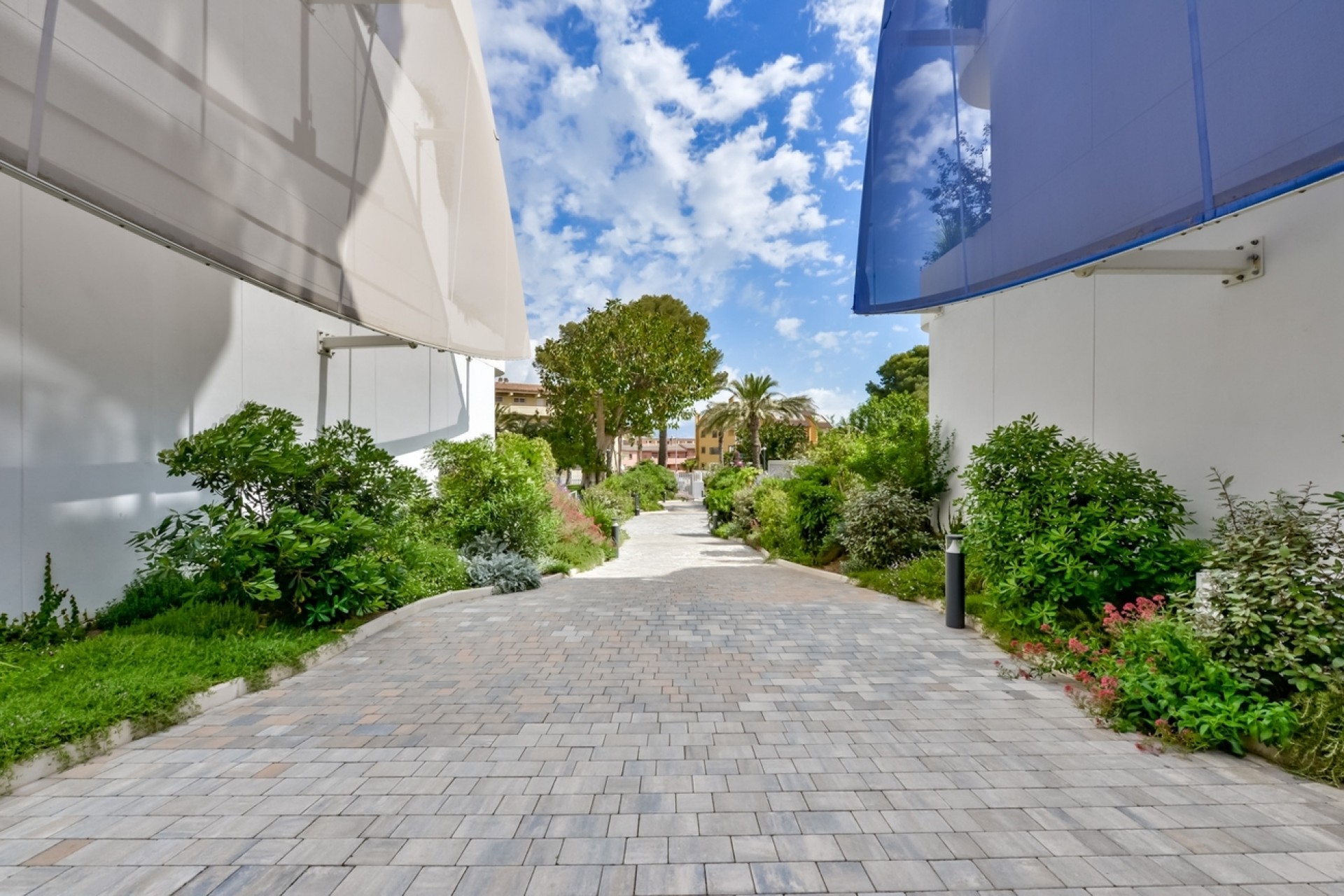Resale - Apartment -
Alfas del Pí - Albir