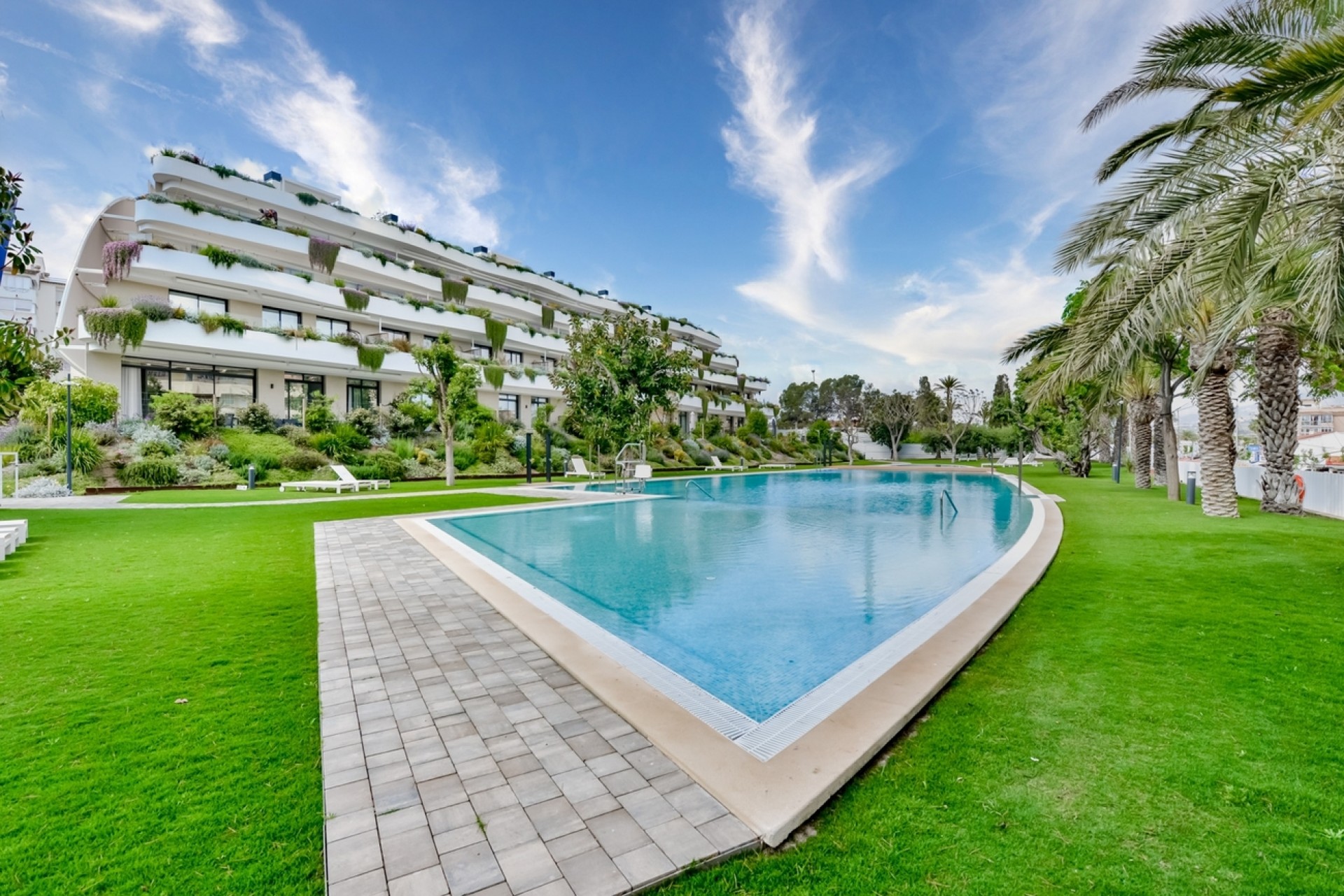 Resale - Apartment -
Alfas del Pí - Albir