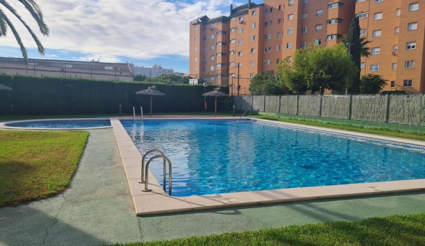 Resale - Apartment -
Alicante - Babel