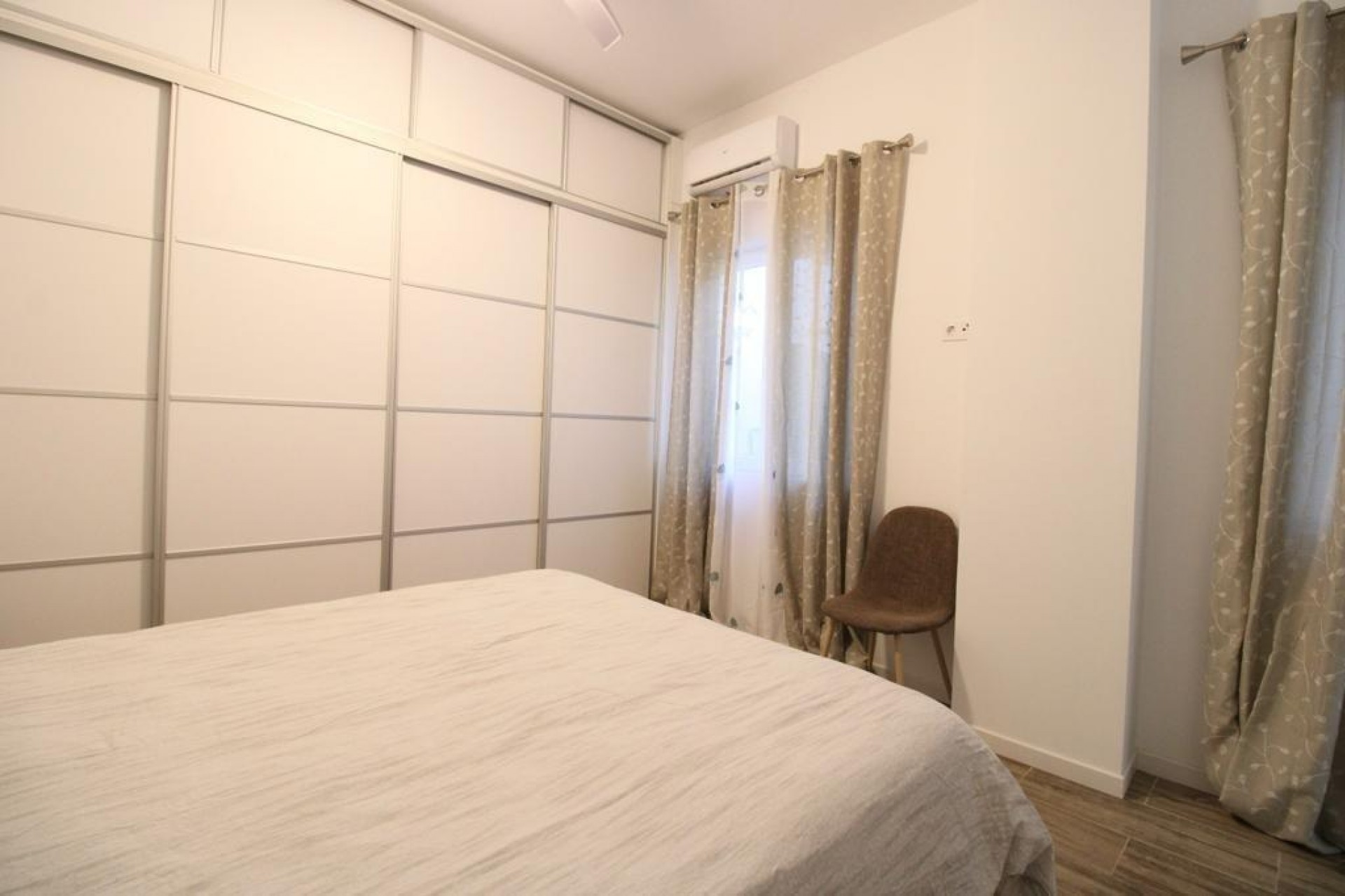 Resale - Apartment -
Alicante - Carolinas Bajas