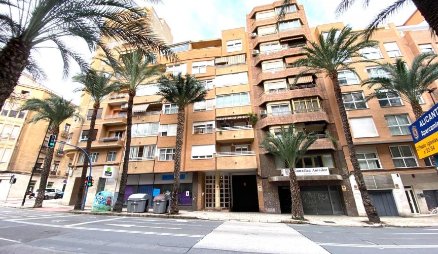 Resale - Apartment -
Alicante - Costa Blanca
