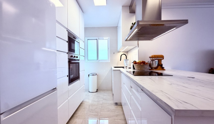 Resale - Apartment -
Alicante - Costa Blanca