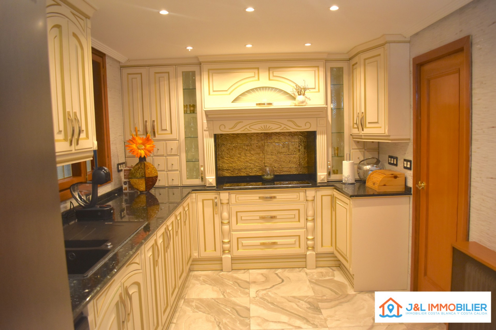 Resale - Apartment -
Alicante - Costa Blanca