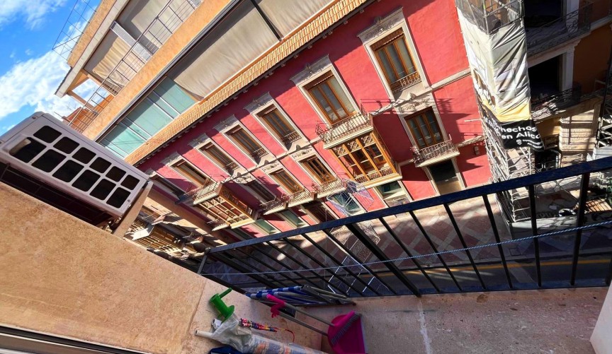 Resale - Apartment -
Alicante - Plaza De Toros - Mercado Central