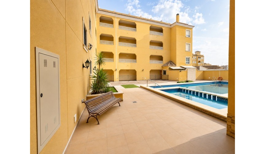 Resale - Apartment -
Almoradí - Inland