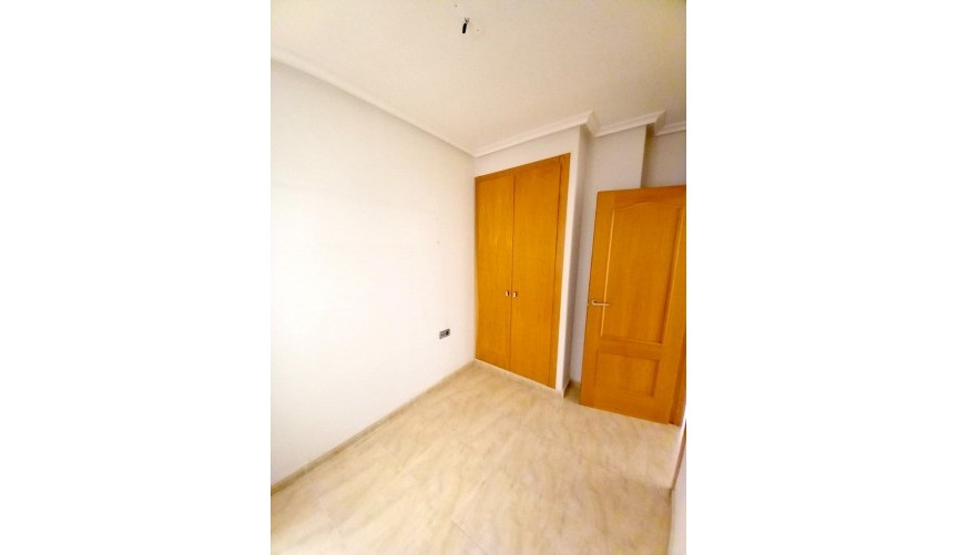 Resale - Apartment -
Almoradí - Inland