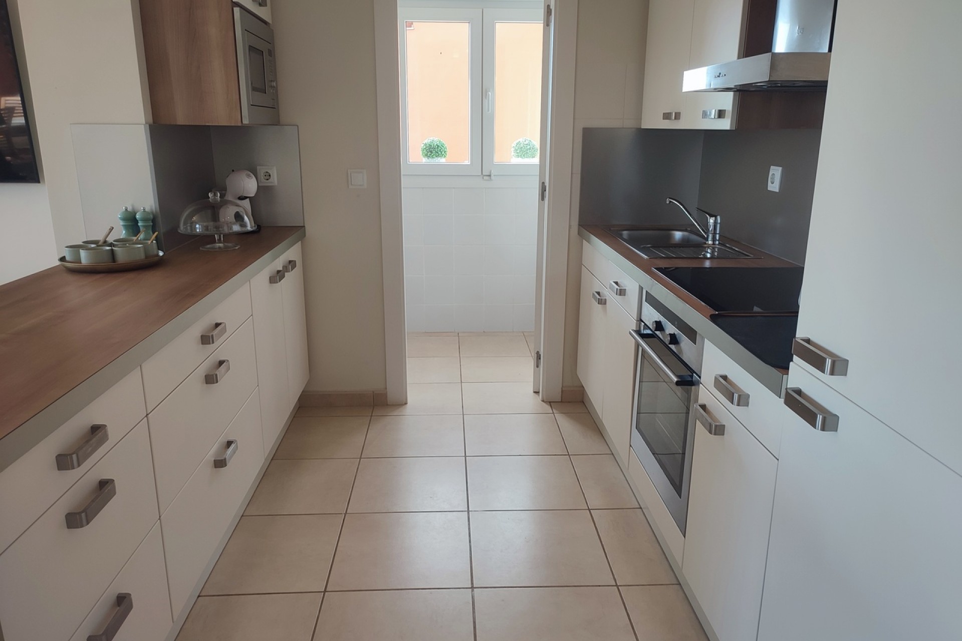 Resale - Apartment -
Altaona Golf - Inland