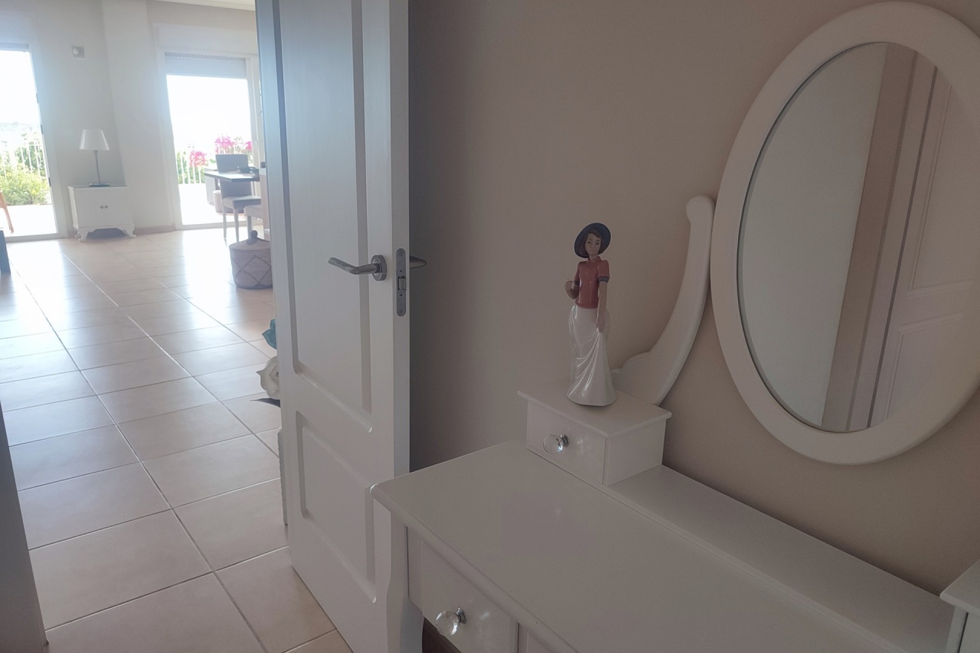 Resale - Apartment -
Altaona Golf - Inland