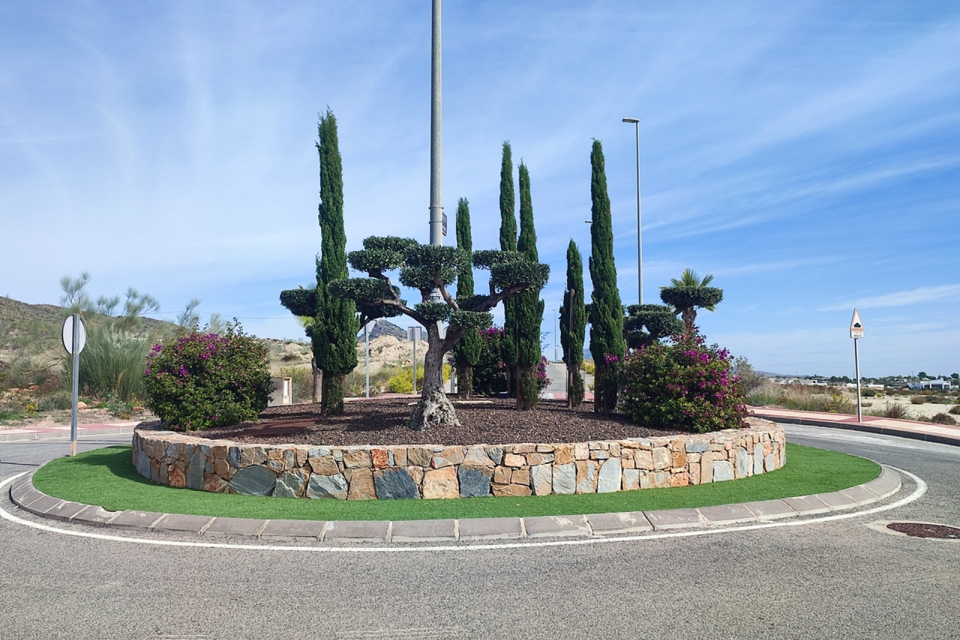 Resale - Apartment -
Altaona Golf - Inland