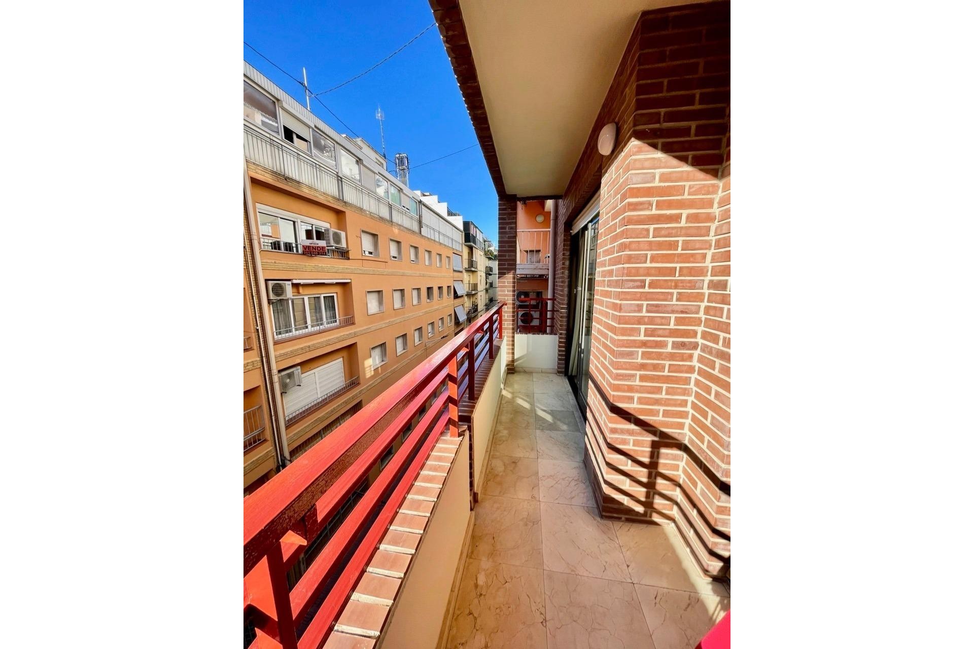 Resale - Apartment -
Benidorm - Centro