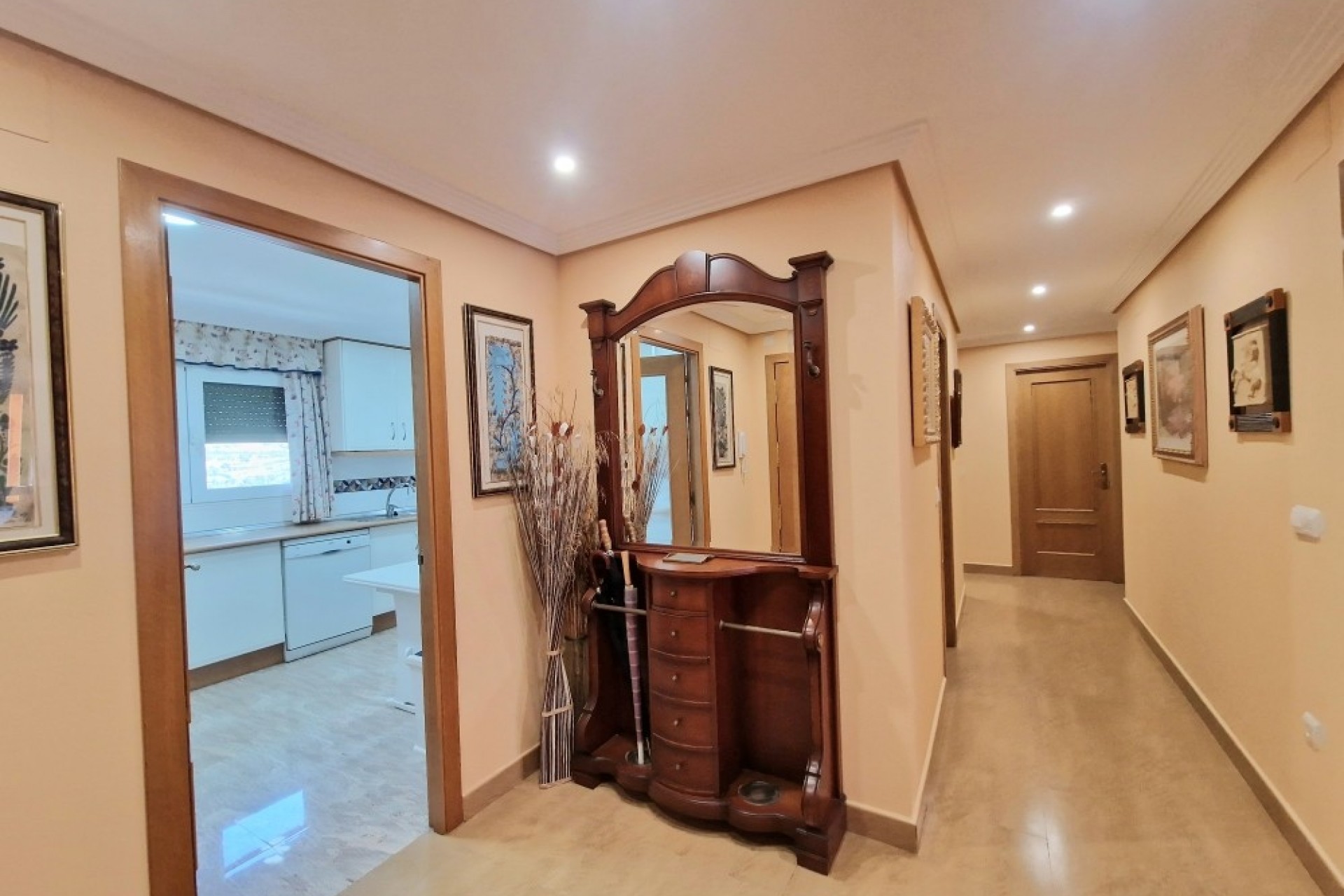 Resale - Apartment -
Benidorm - Costa Blanca