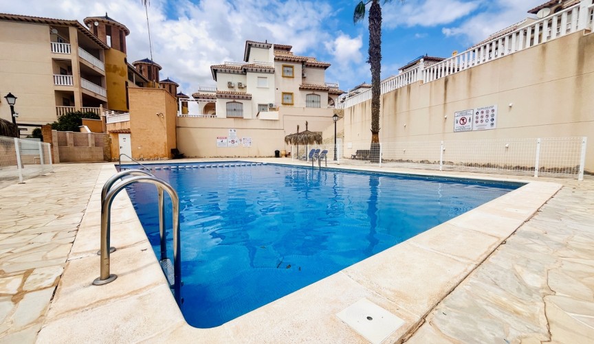 Resale - Apartment -
Cabo Roig - Costa Blanca