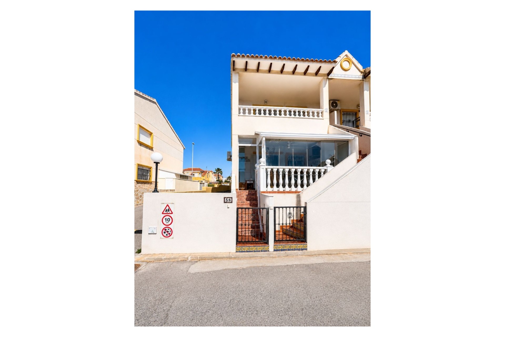 Resale - Apartment -
Cabo Roig - Costa Blanca