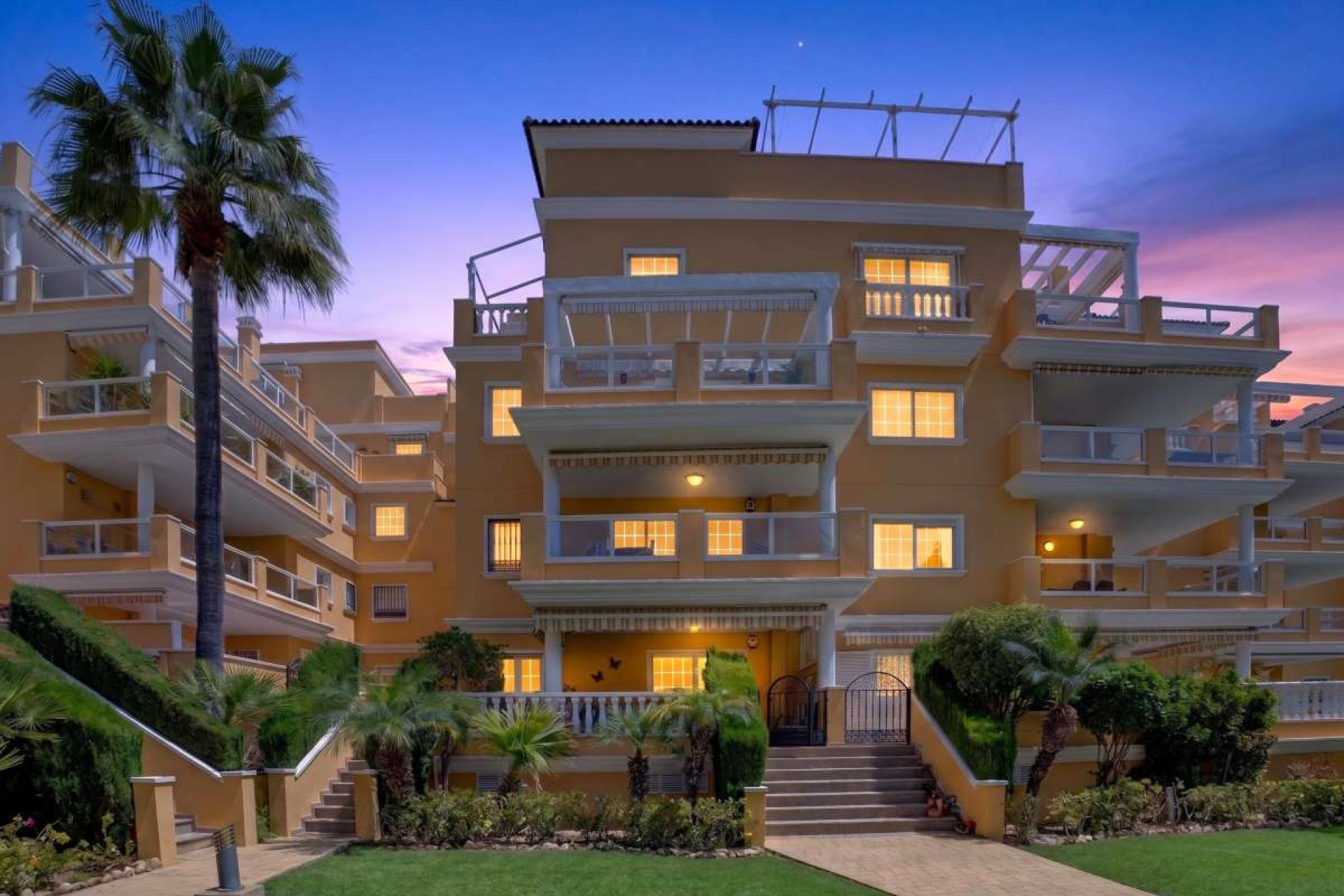 Resale - Apartment -
Cabo Roig - Costa Blanca