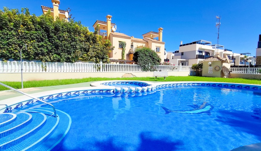 Resale - Apartment -
Cabo Roig - Costa Blanca