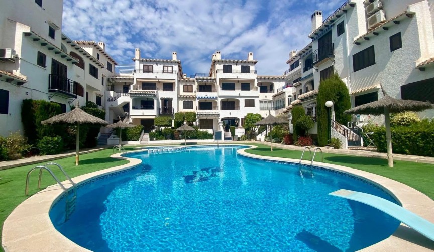 Resale - Apartment -
Cabo Roig