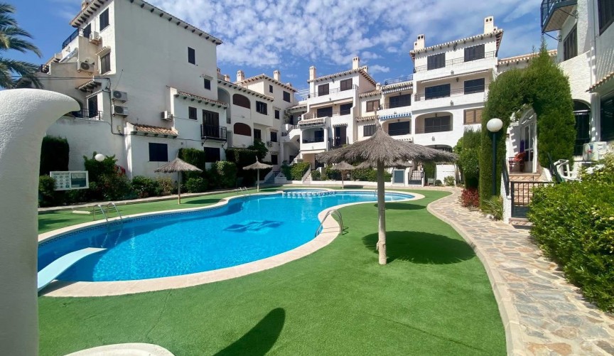 Resale - Apartment -
Cabo Roig