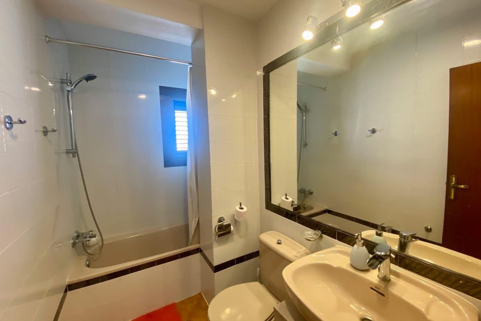 Resale - Apartment -
Cabo Roig