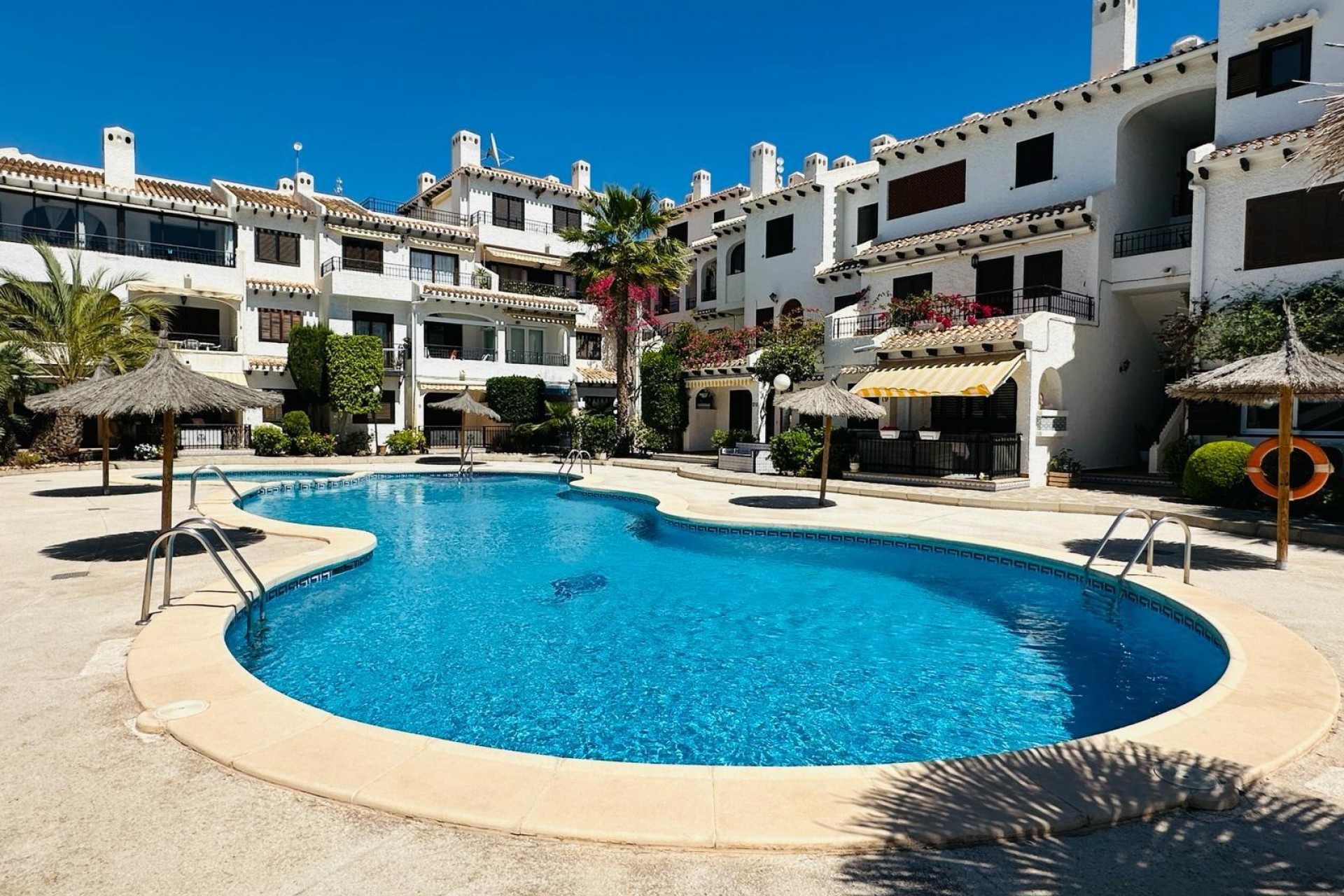 Resale - Apartment -
Cabo Roig