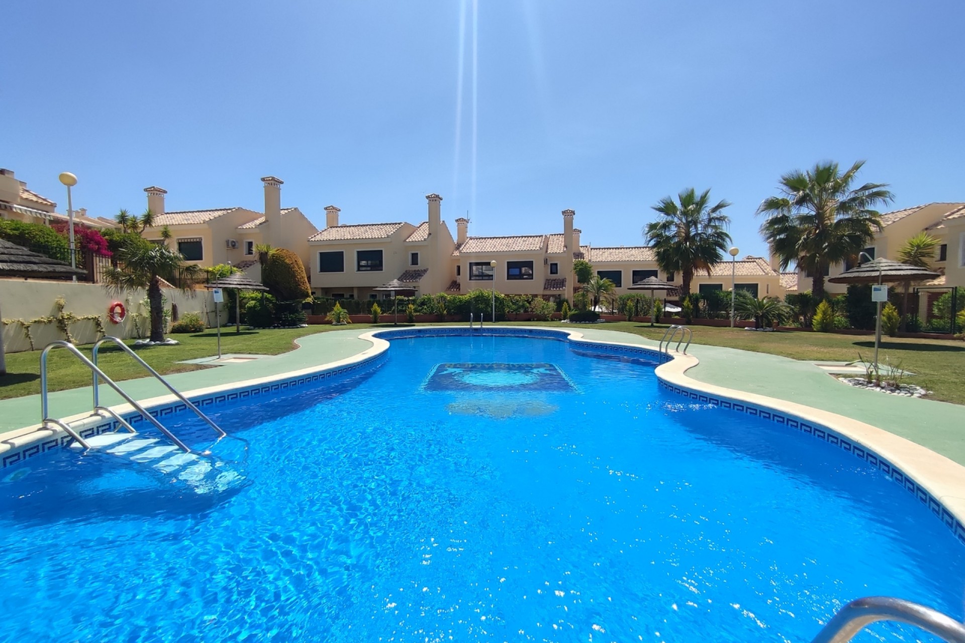 Resale - Apartment -
Campoamor - Costa Blanca