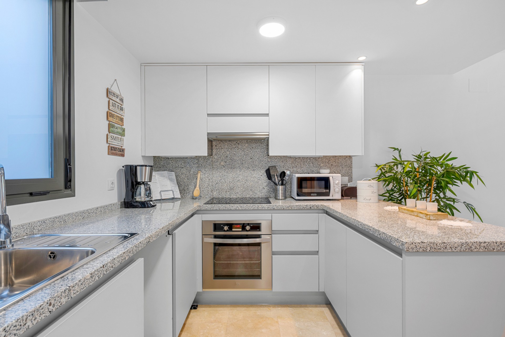 Resale - Apartment -
Campoamor - Costa Blanca