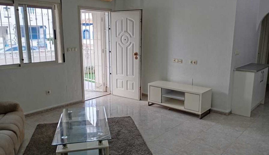 Resale - Apartment -
Daya Vieja - Costa Blanca