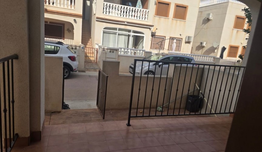Resale - Apartment -
Daya Vieja - Costa Blanca