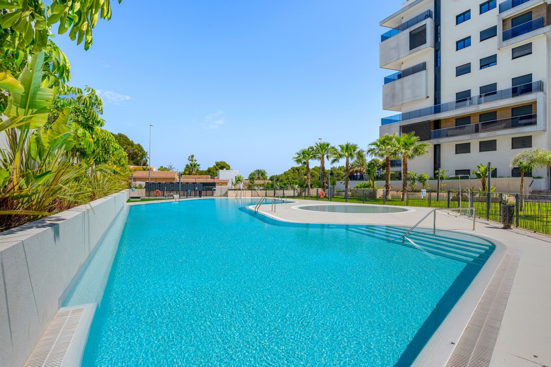 Resale - Apartment -
Dehesa de Campoamor - Costa Blanca