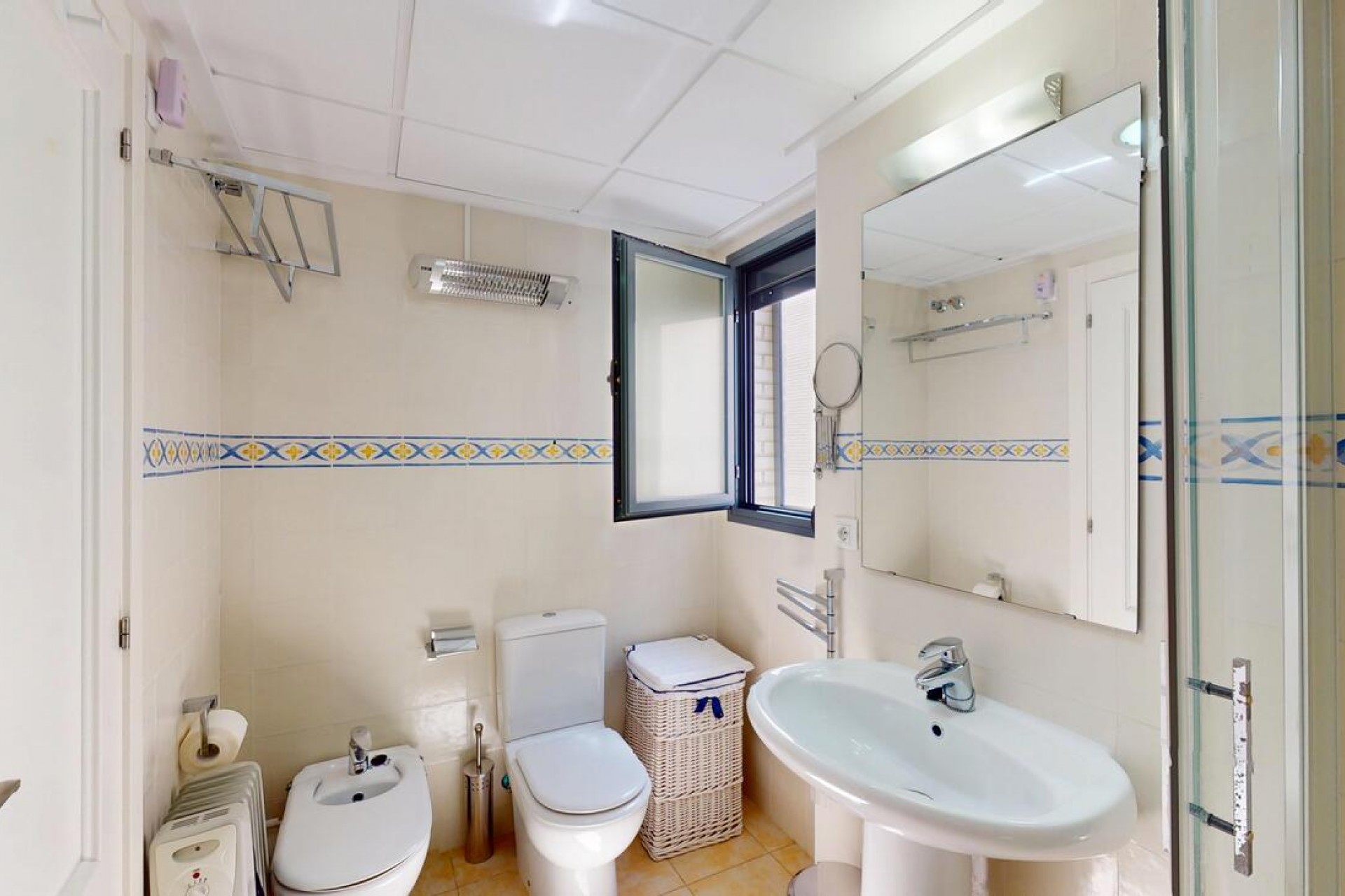 Resale - Apartment -
Denia - Costa Blanca