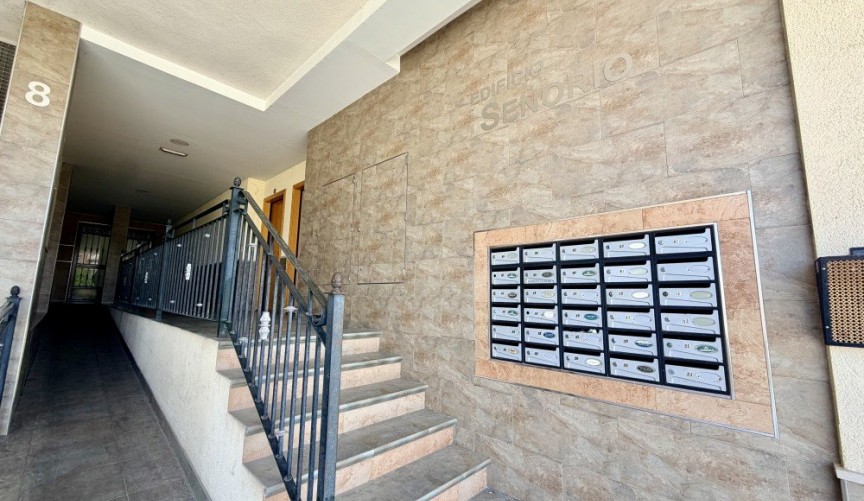 Resale - Apartment -
Dolores - Costa Blanca