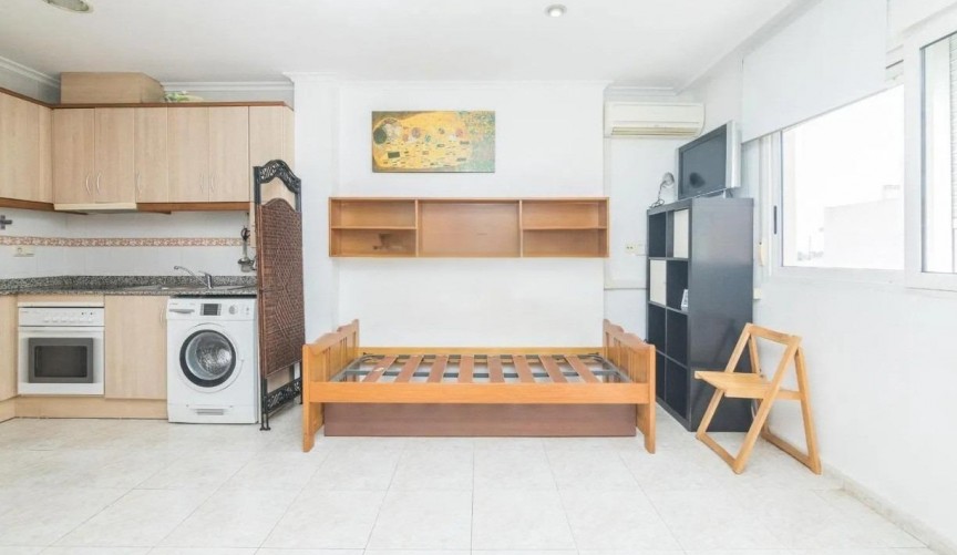 Resale - Apartment -
El Altet - Balsares