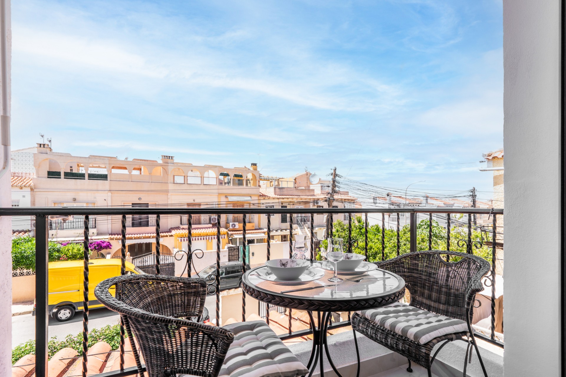 Resale - Apartment -
El Chaparral - Costa Blanca