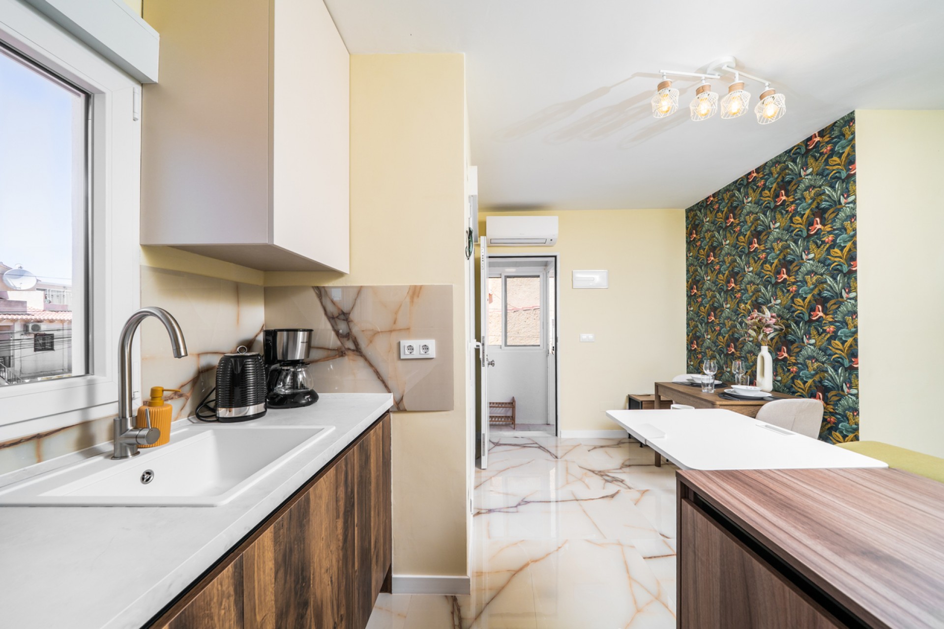 Resale - Apartment -
El Chaparral - Costa Blanca