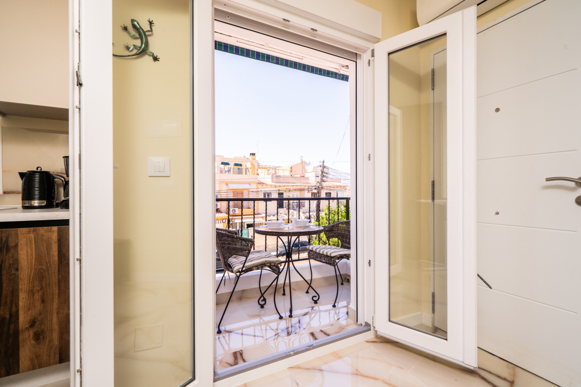 Resale - Apartment -
El Chaparral - Costa Blanca