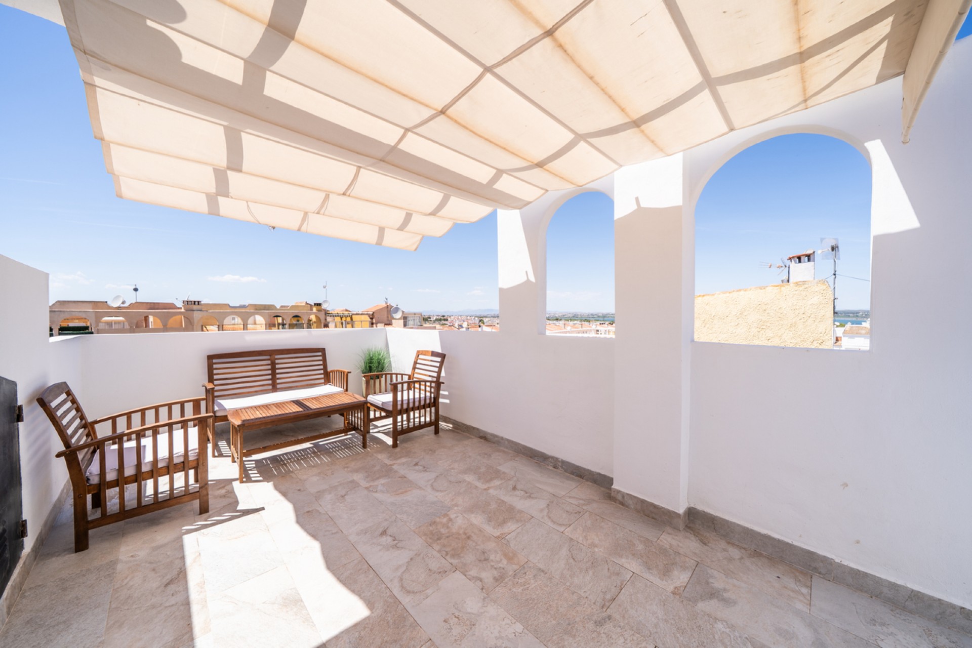 Resale - Apartment -
El Chaparral - Costa Blanca