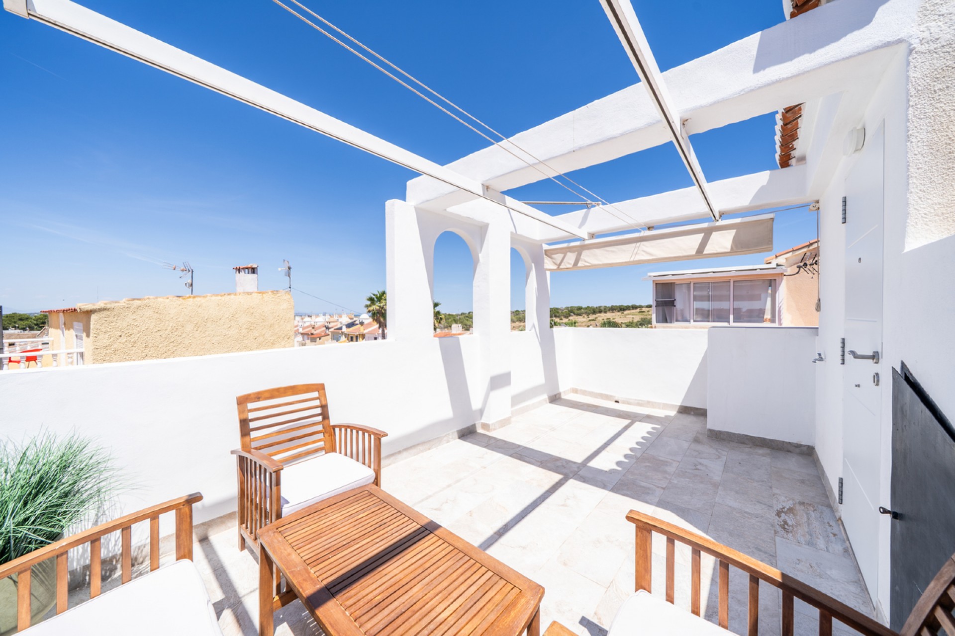 Resale - Apartment -
El Chaparral - Costa Blanca