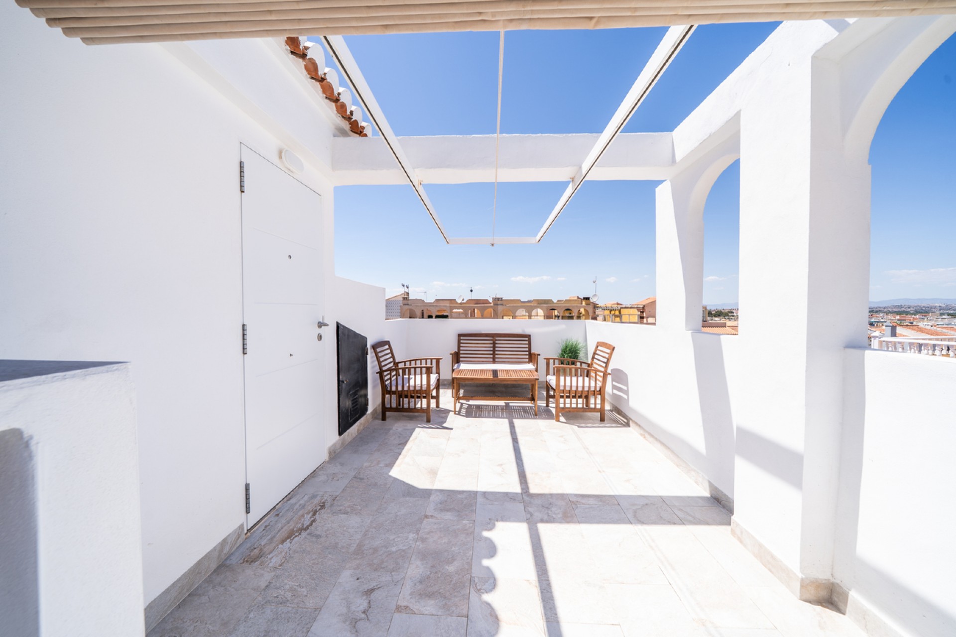 Resale - Apartment -
El Chaparral - Costa Blanca
