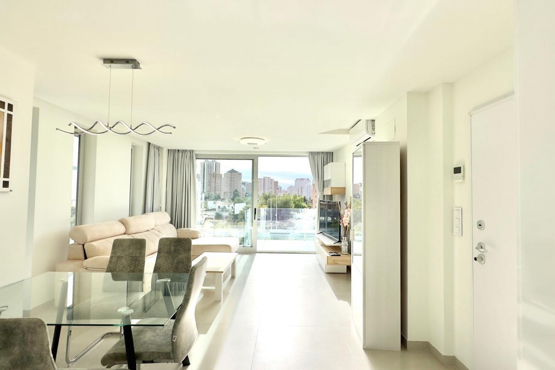Resale - Apartment -
Finestrat